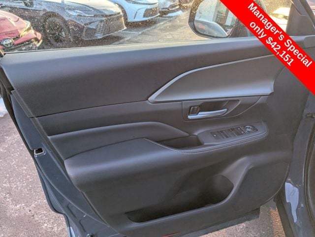 2025 Toyota Grand Highlander XLE