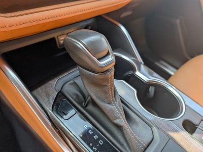 2022 Toyota Highlander Hybrid Platinum