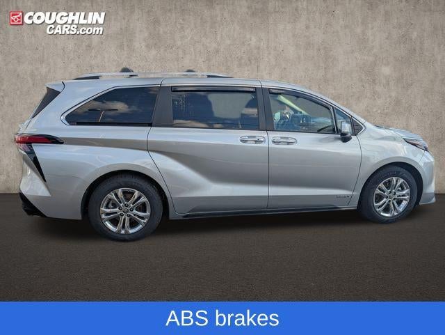 2021 Toyota Sienna Platinum 7 Passenger