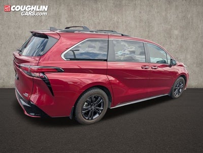 2024 Toyota Sienna XSE 7 Passenger