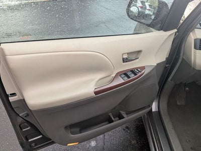 2011 Toyota Sienna XLE
