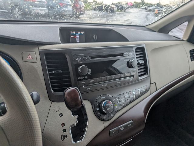 2011 Toyota Sienna XLE