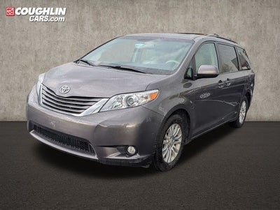 2011 Toyota Sienna XLE