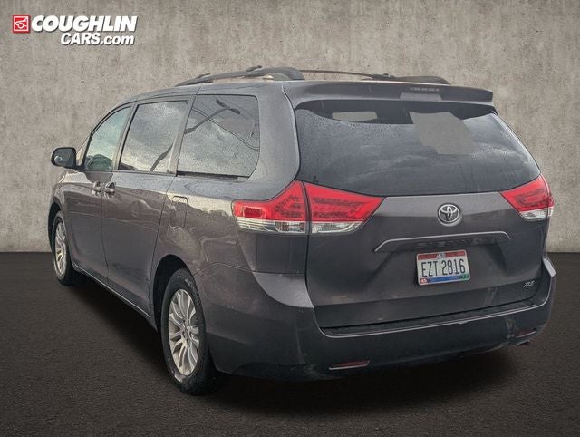 2011 Toyota Sienna XLE