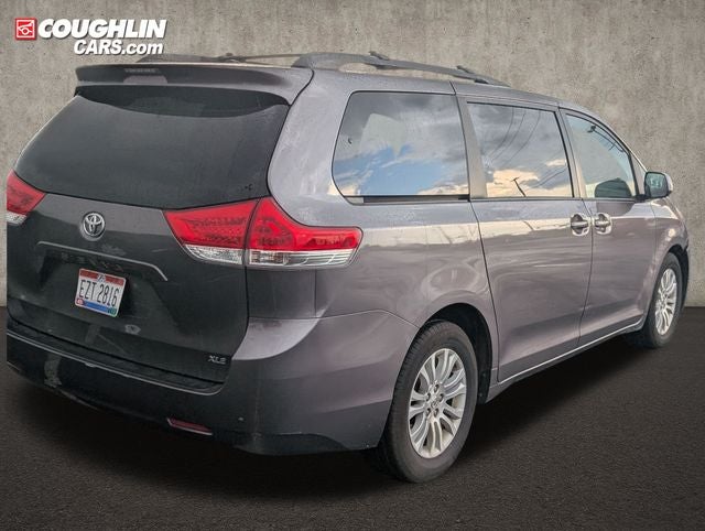 2011 Toyota Sienna XLE