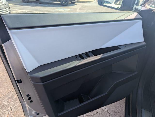 2024 Tesla Cybertruck Cyberbeast