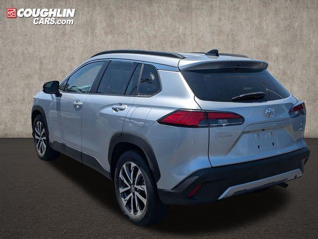 2025 Toyota Corolla Cross XLE