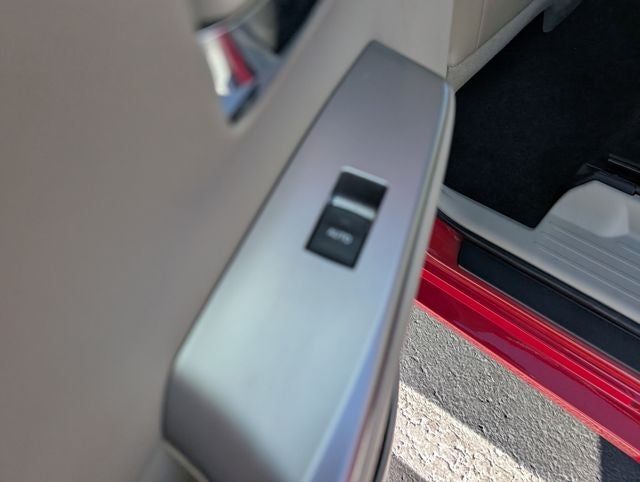 2017 Toyota Prius v Five