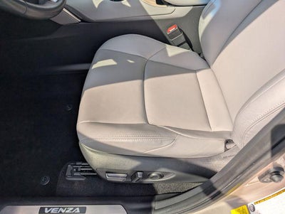 2023 Toyota Venza XLE
