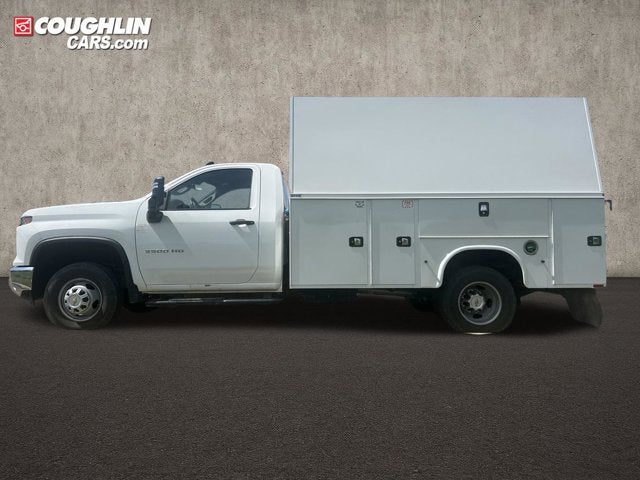 2025 Chevrolet Silverado 3500HD CC Work Truck