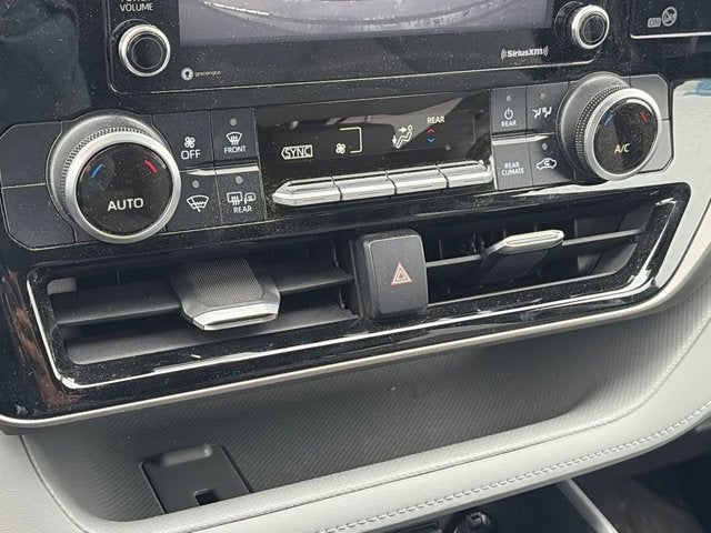 2020 Toyota Highlander L