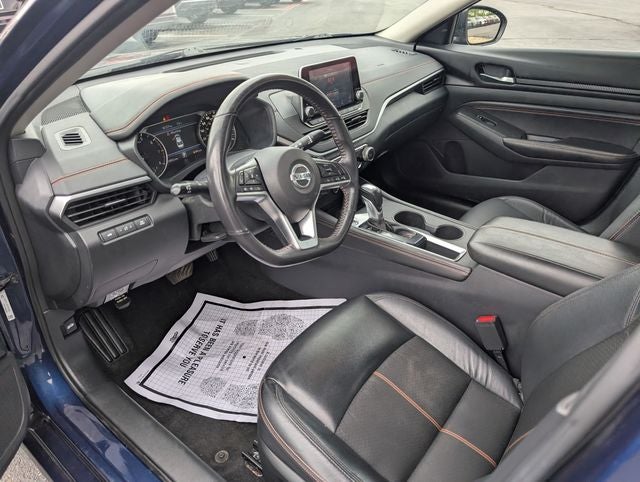 2022 Nissan Altima 2.0 SR