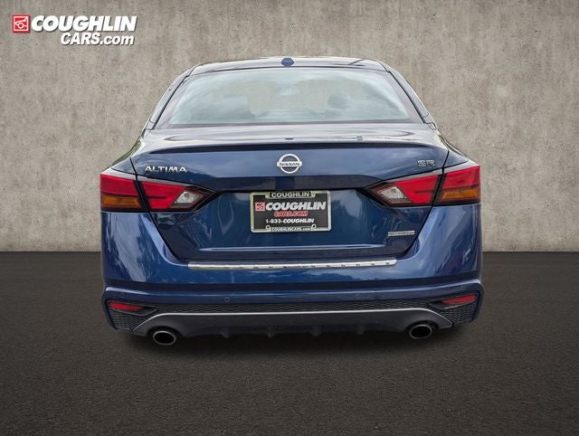 2022 Nissan Altima 2.0 SR