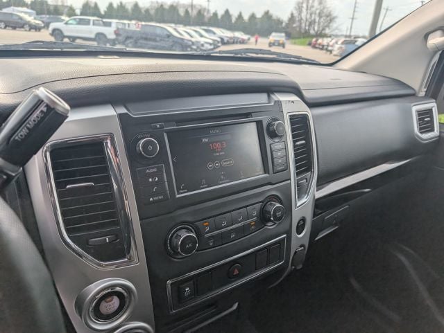 2019 Nissan Titan SV