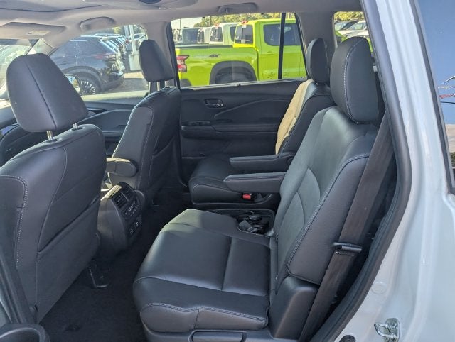 2022 Honda Pilot Touring 7-Passenger