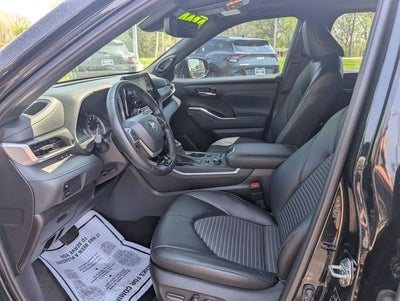 2022 Toyota Highlander XSE