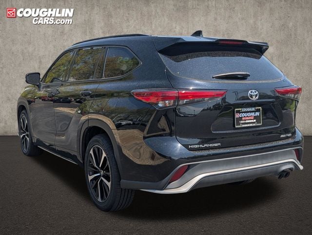 2022 Toyota Highlander XSE