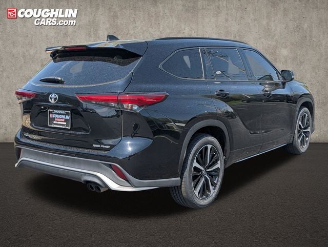 2022 Toyota Highlander XSE