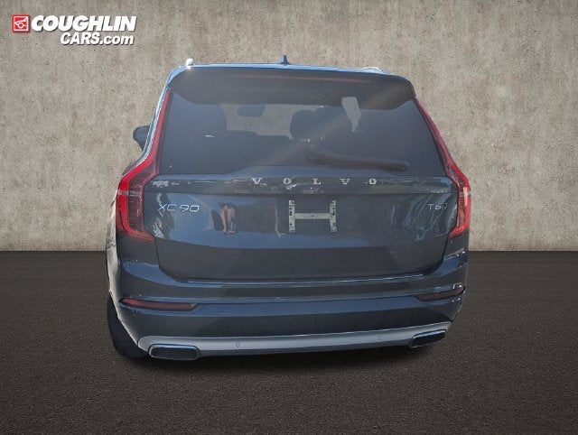 2021 Volvo XC90 Momentum
