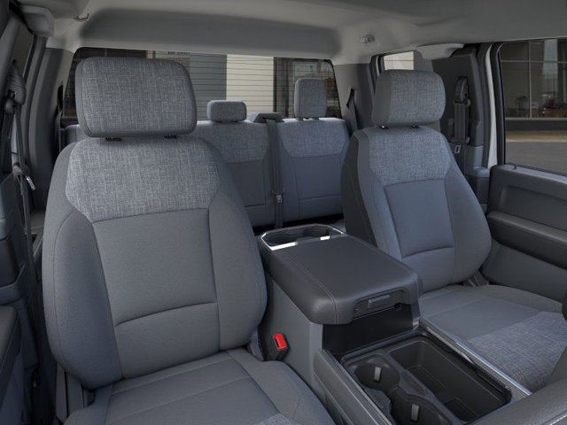 2025 Ford Super Duty F-550 Dually XLT