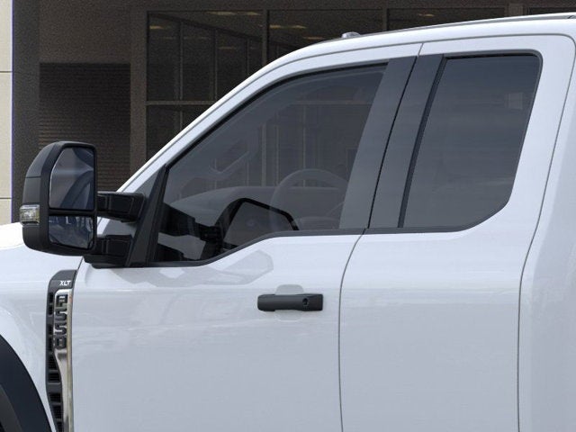 2025 Ford Super Duty F-550 Dually XLT