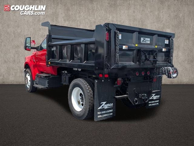2025 Ford F-750SD Base
