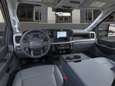 2025 Ford Super Duty F-550 Dually XL