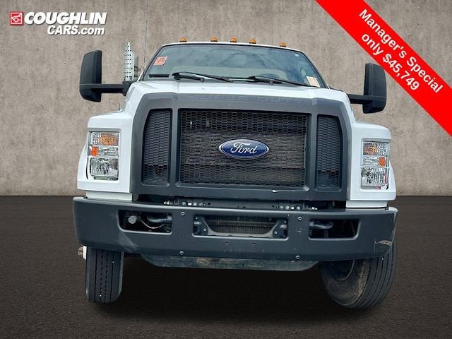 2019 Ford F-750SD Base