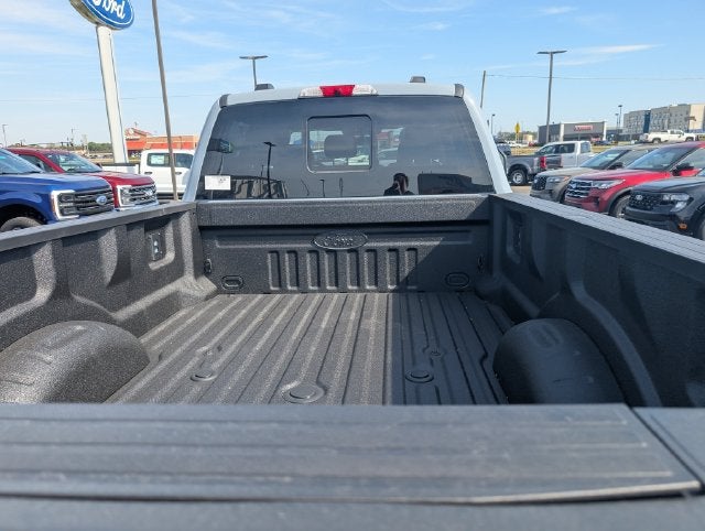 2027 Ford F-350SD Platinum