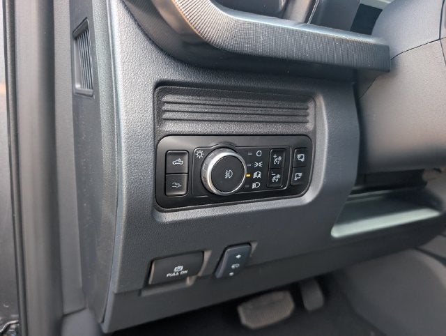 2027 Ford F-350SD Platinum