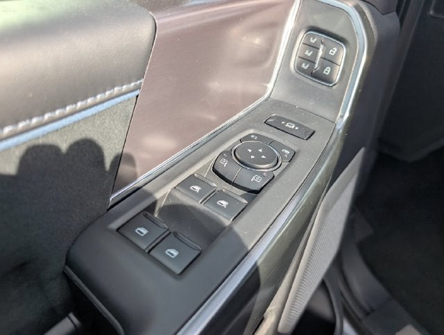 2027 Ford F-350SD Platinum