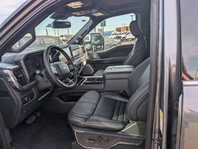 2027 Ford F-350SD Platinum