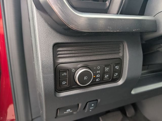 2026 Ford Super Duty F-350 LARIAT