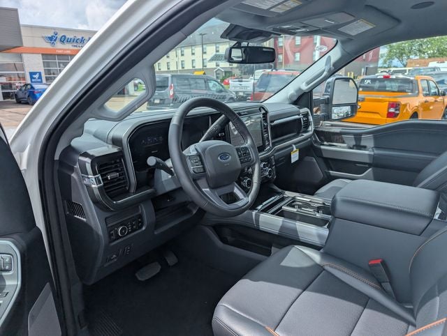 2026 Ford F-350SD Lariat DRW