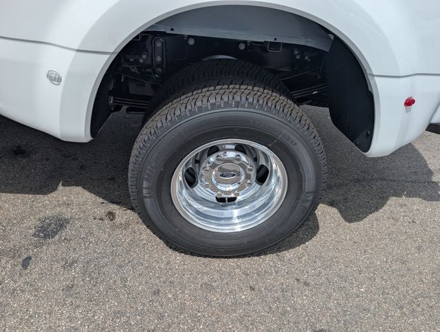 2026 Ford F-350SD Lariat DRW