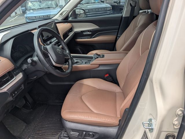 2024 Toyota Grand Highlander Platinum
