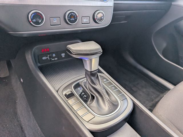2025 Hyundai Kona SE