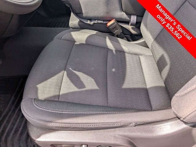 2023 Chevrolet Silverado 1500 4WD Crew Cab 147" Custom