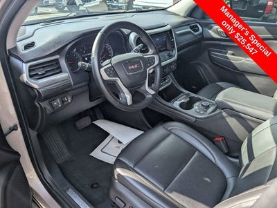 2023 GMC Acadia SLT