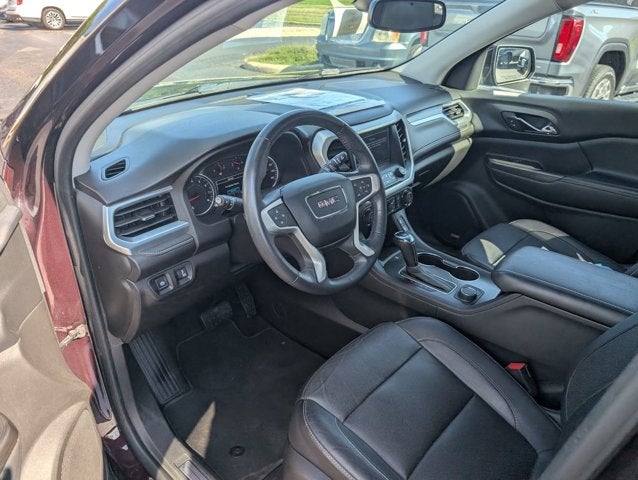 2017 GMC Acadia SLT