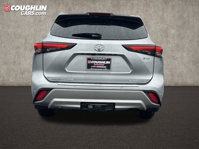 2025 Toyota Highlander Hybrid Platinum