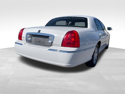 2007 Lincoln Town Car Signature Limited