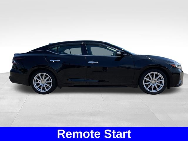 2021 Nissan Maxima SV