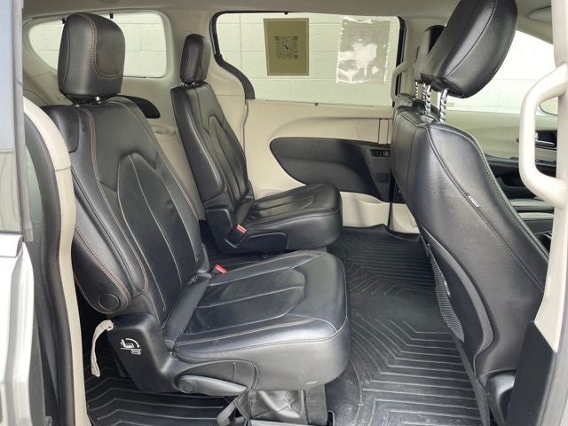 2017 Chrysler Pacifica Touring L