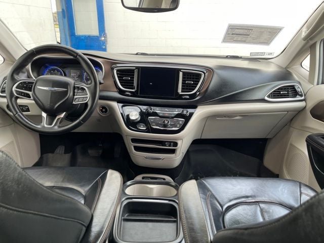 2017 Chrysler Pacifica Touring L