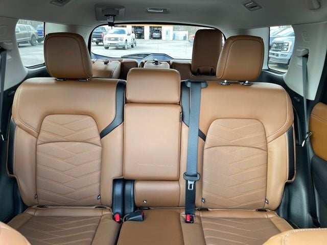 2025 Nissan Pathfinder Platinum