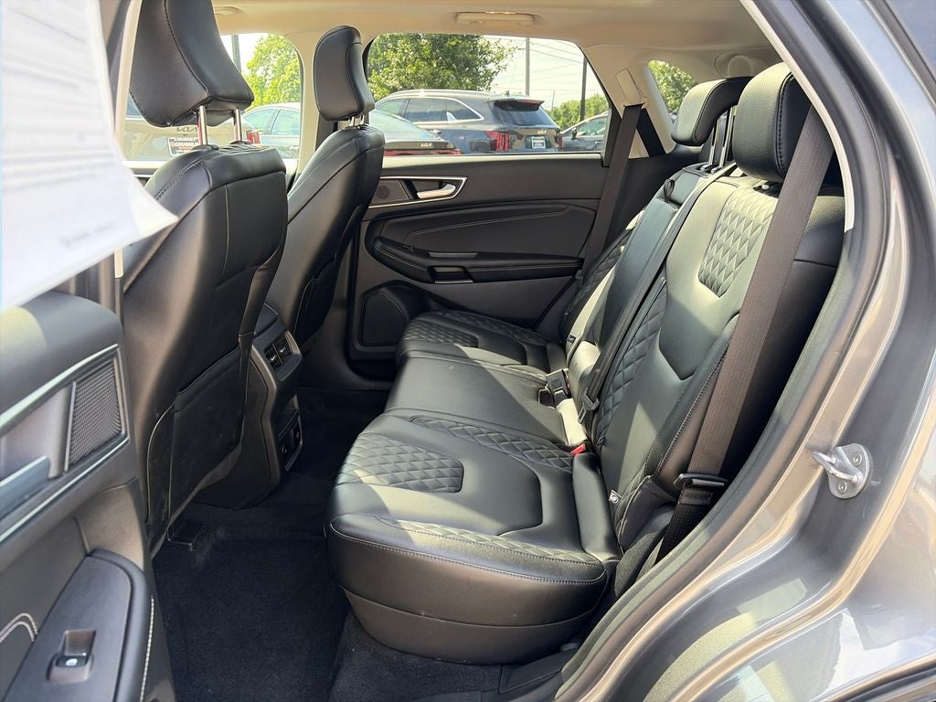2023 Ford Edge Titanium