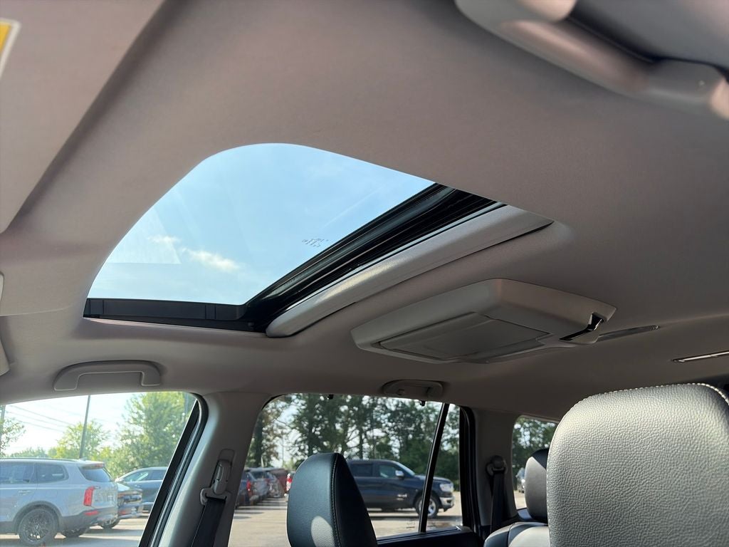 2019 Honda Pilot EX-L w/Navigation and Rear Entertainment System