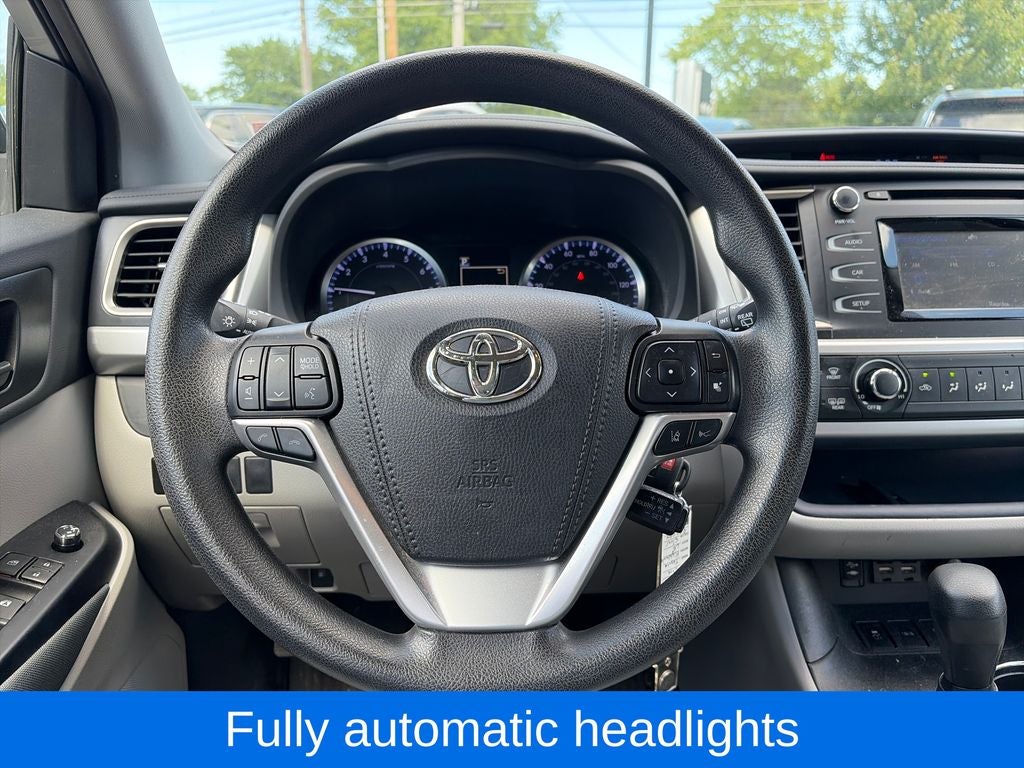 2019 Toyota Highlander LE