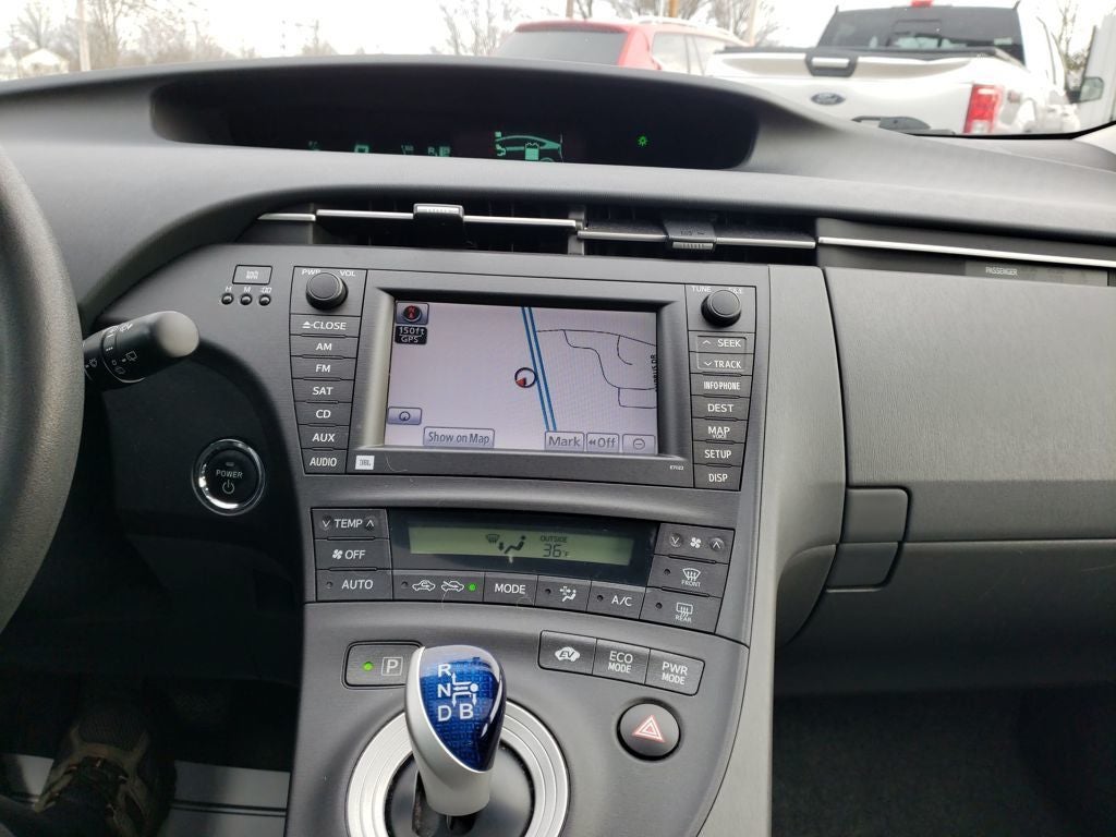2010 Toyota Prius III
